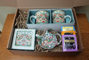 William Morris Strawberry Thief Tea Lovers Gift Set